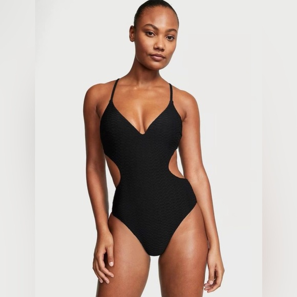 NWOT Victoria Secret cut out cheeky bathing suit size Large - Picture 1 of 5